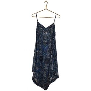 WOMEN’S ALTAR’D STATE SLEEVELESS HANDKERCHIEF DRESS